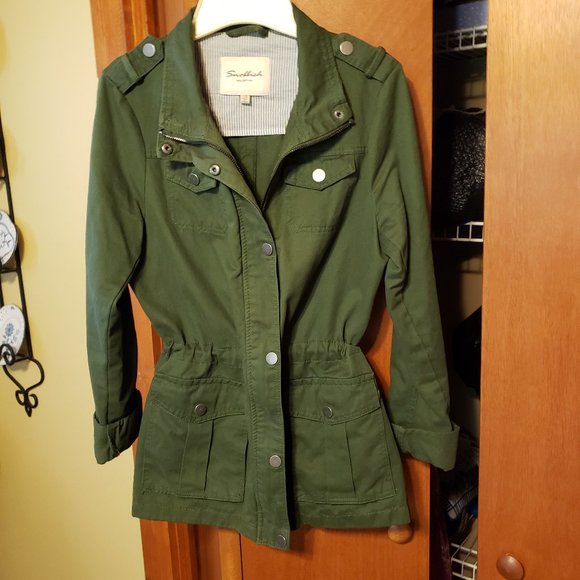 Ladies olive green jacket - Picture 4 of 5